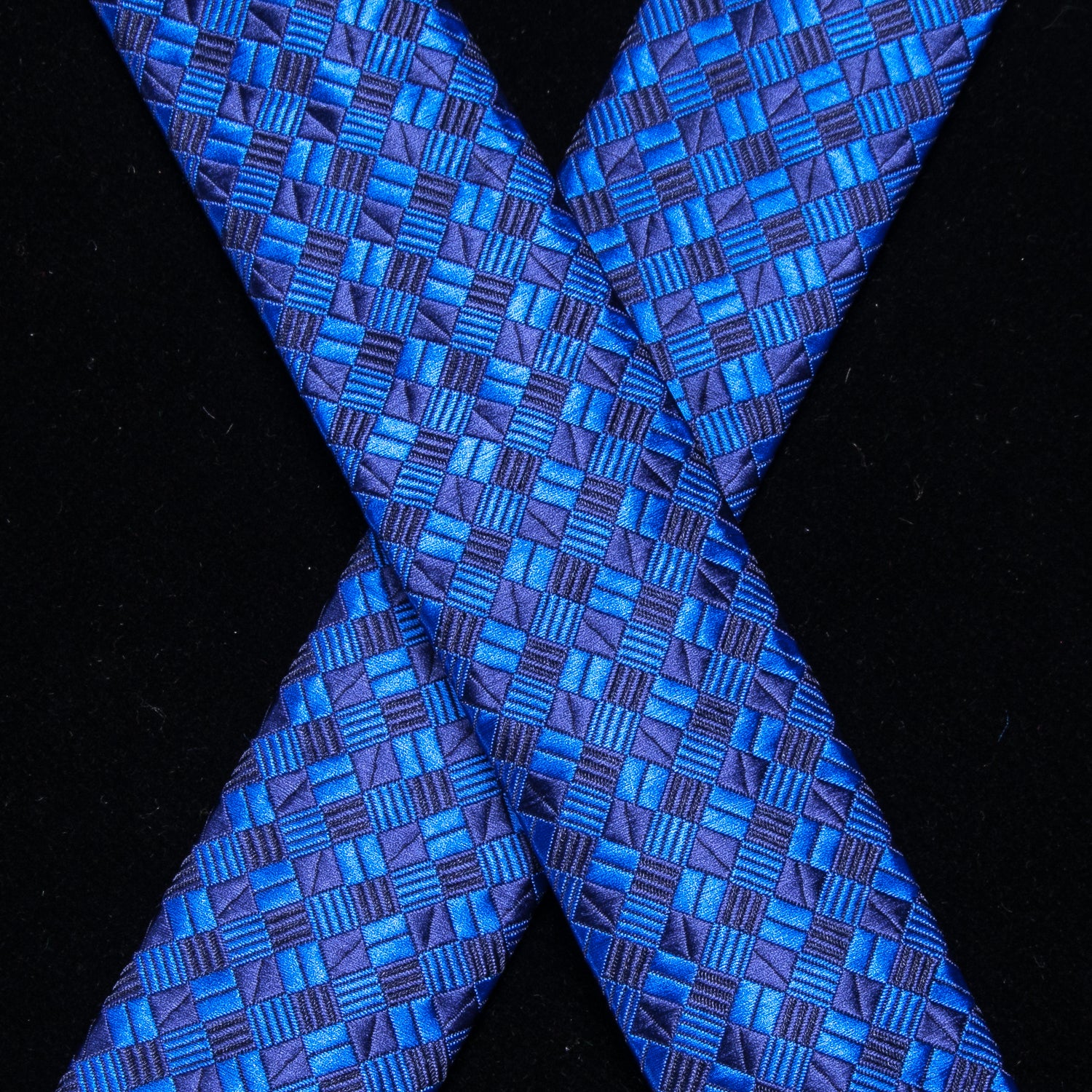 belt and suspenders meaning