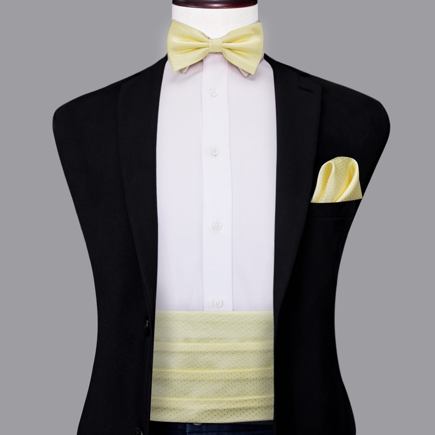 Cream-Coloured Plaid Cummerbund Bow Tie Hanky Cufflinks Set