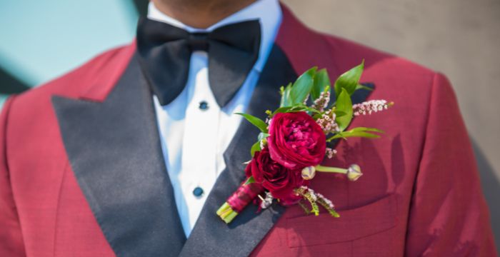 What Color Tie with Burgundy Suit?